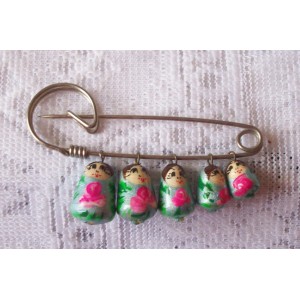 Babouchka broche